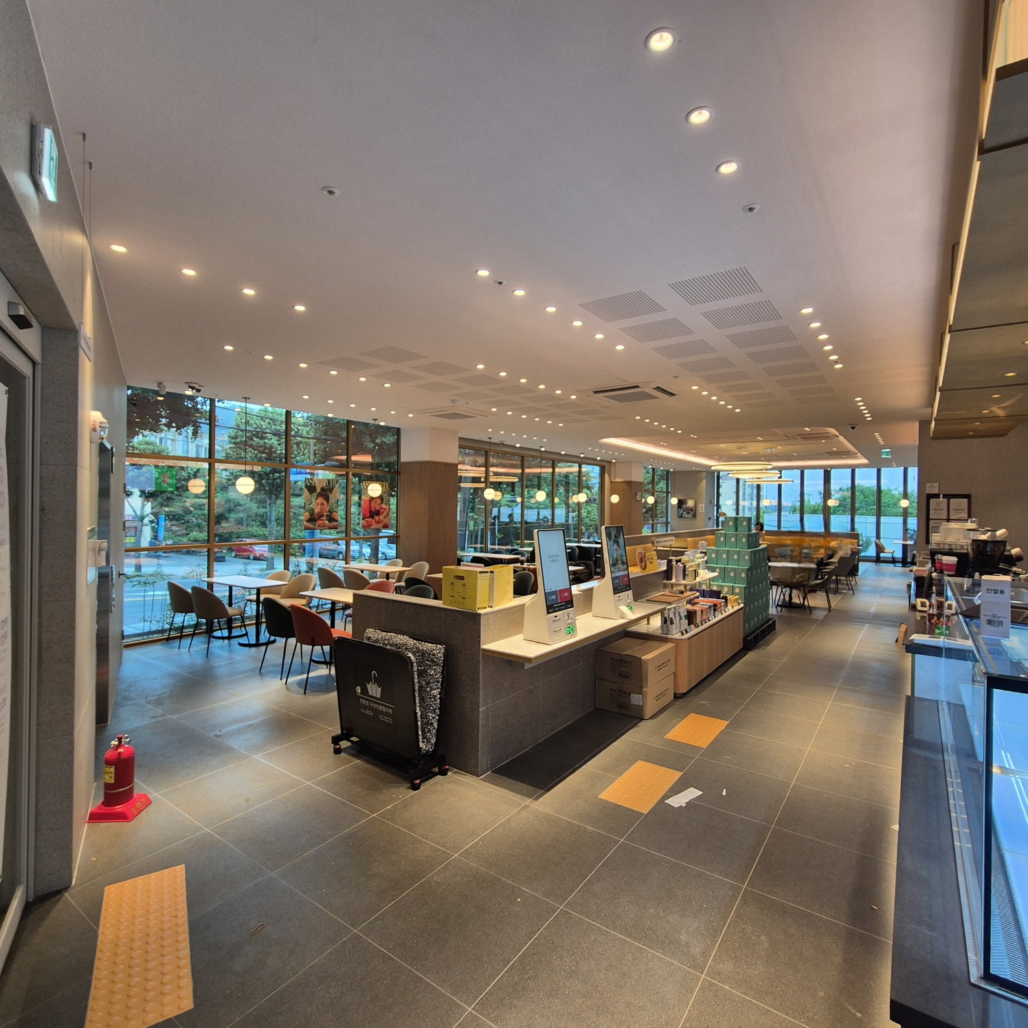 투썸플레이스 종로평창동점