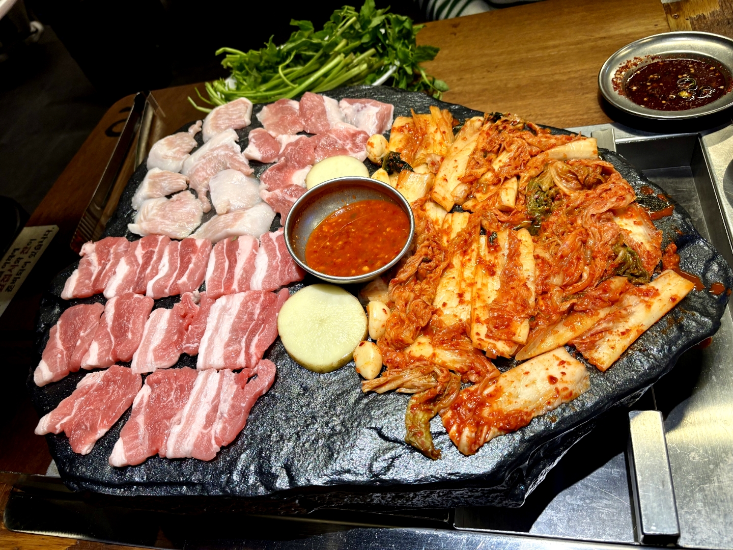 돼봉삼겹살 신림점