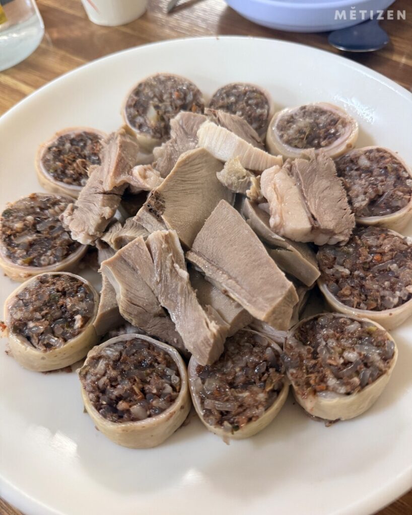 아로가 실비순대국