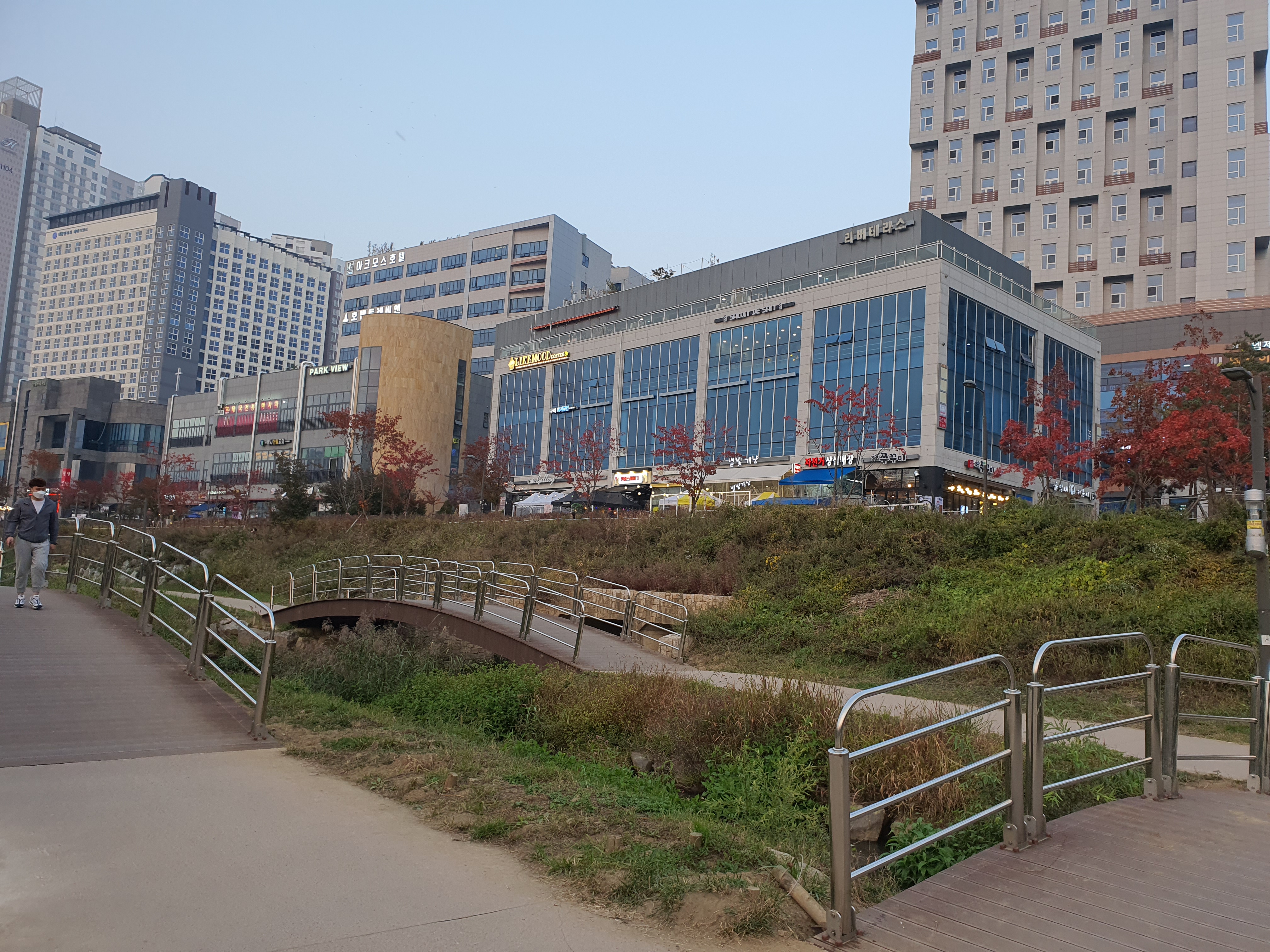 자담치킨 하남미사역점