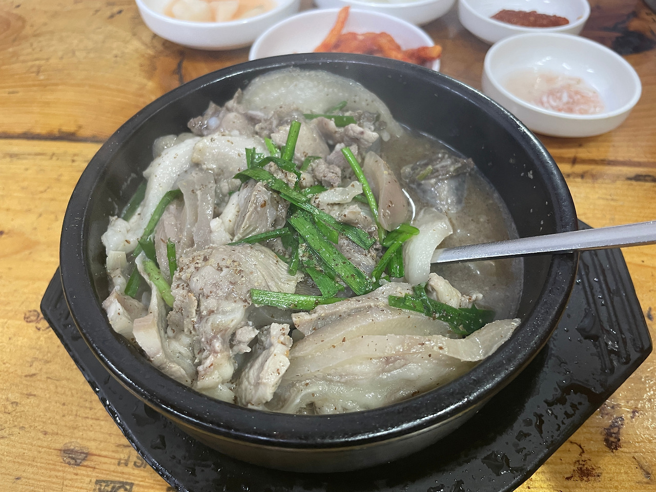 목동만복순대국