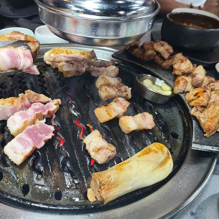 돌곰네