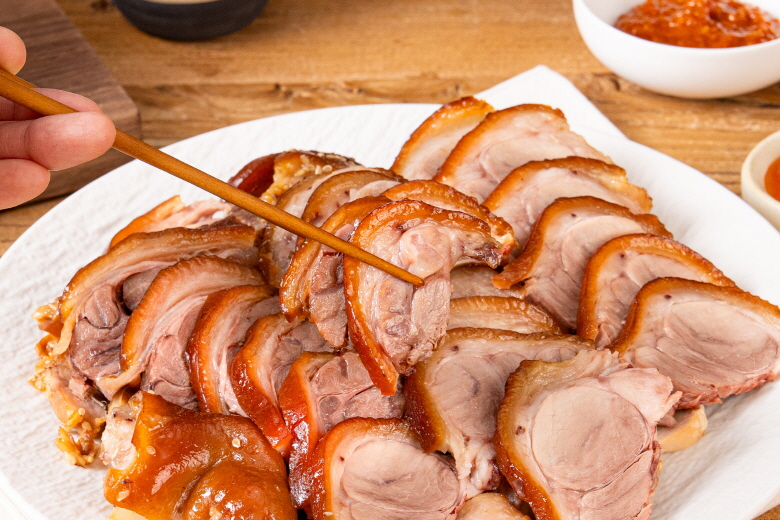 제주꿀꿀이족발