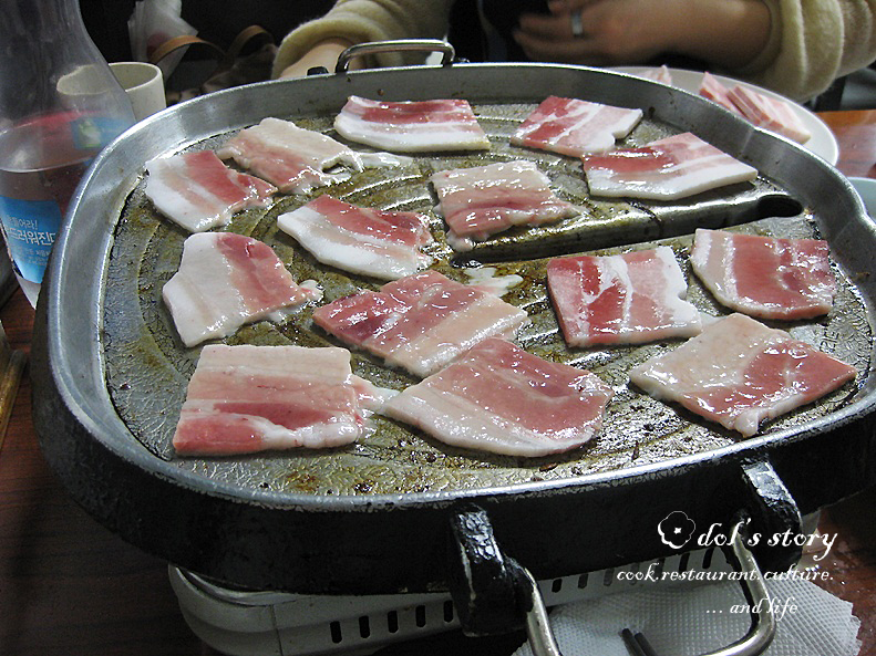 24시뼈다귀전주식당