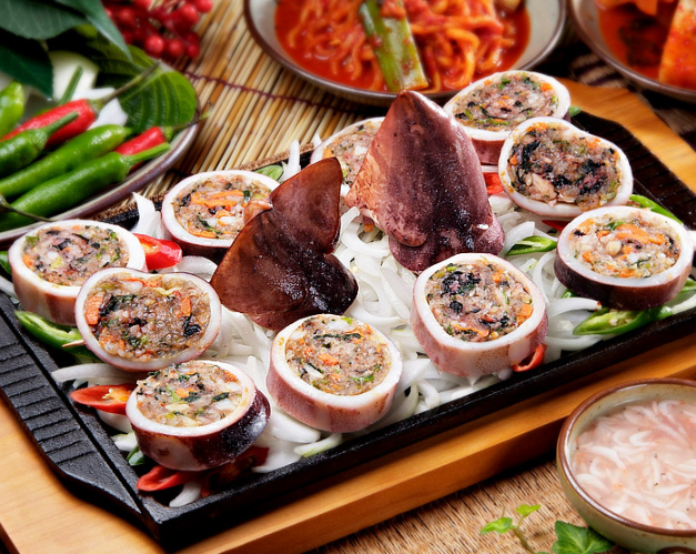 신의주찹쌀순대 역곡점