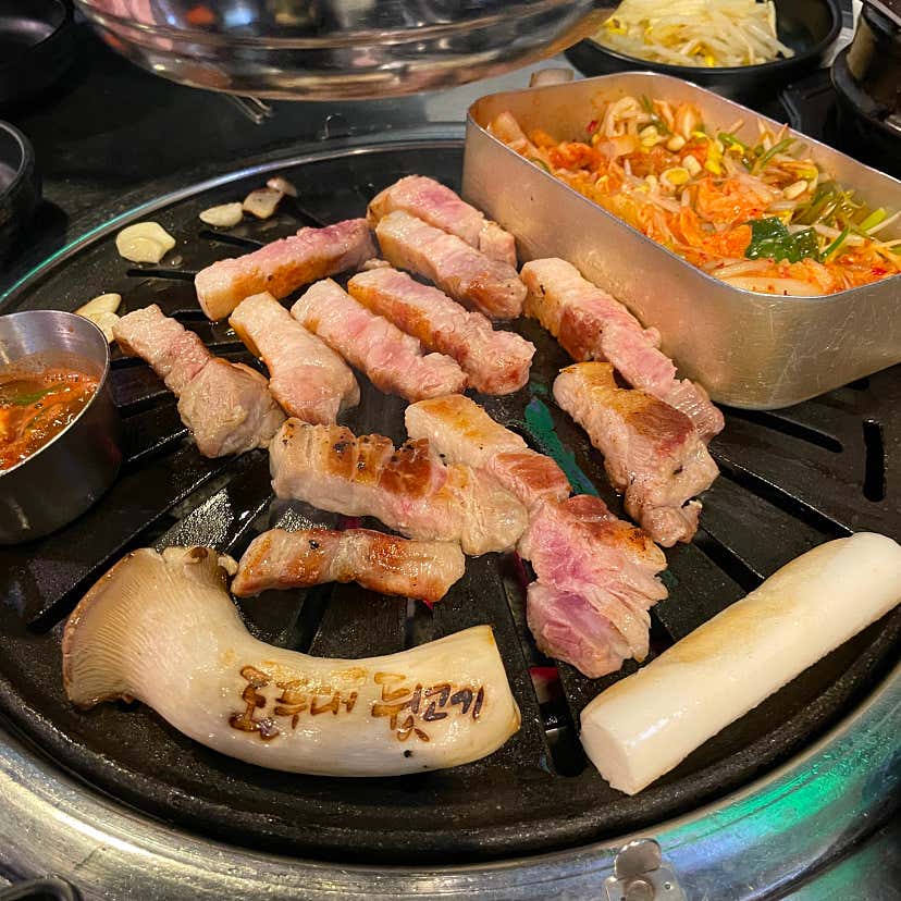 참숯오도독&뒷고기 신림본점