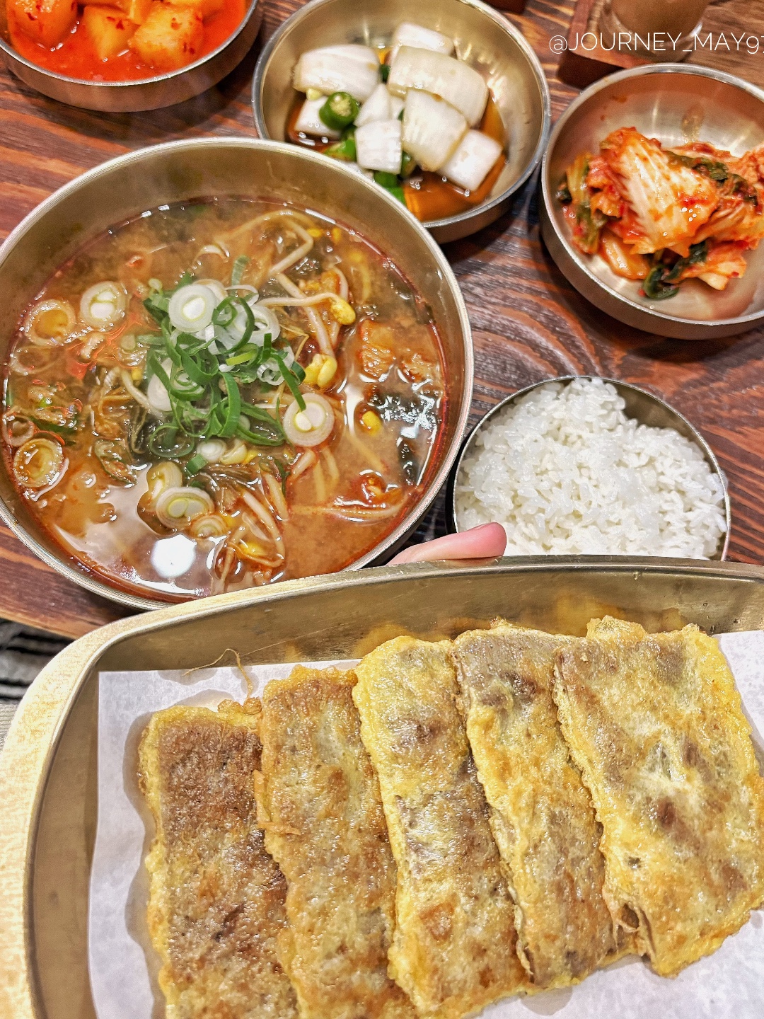 육전국밥 학동역점