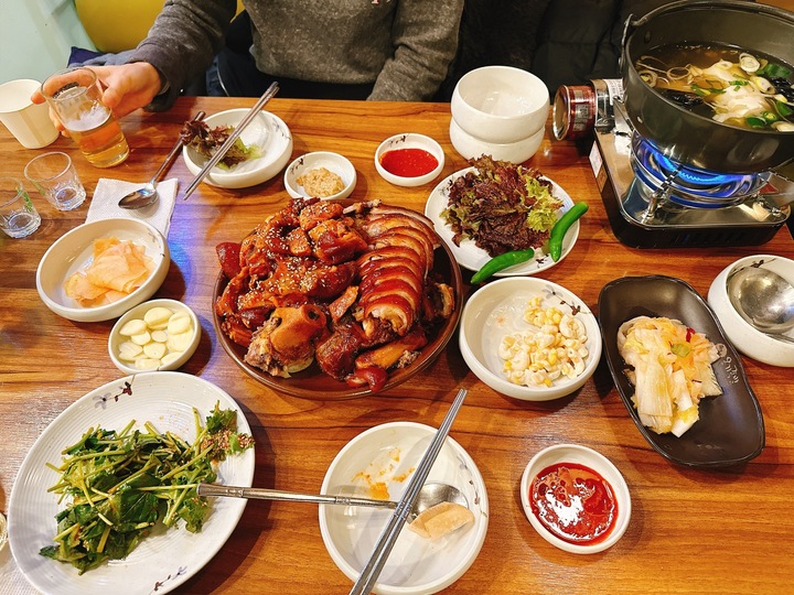 옹기족발 일원본점